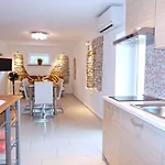 Sam Apartment