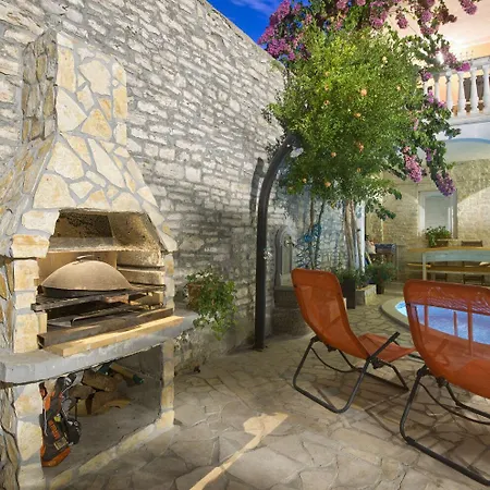 Апартаменты Sam Медулин